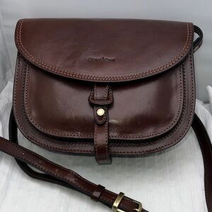 Gianni Conti Brown Leather Crossbody Saddle Bag Classic Chocolate Excellent New